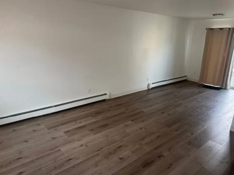 861 Iowa Ave #1 — Photo 3