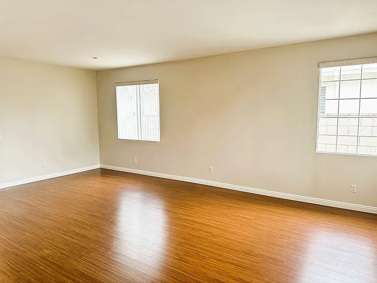 13321 Heritage Way — Photo 3