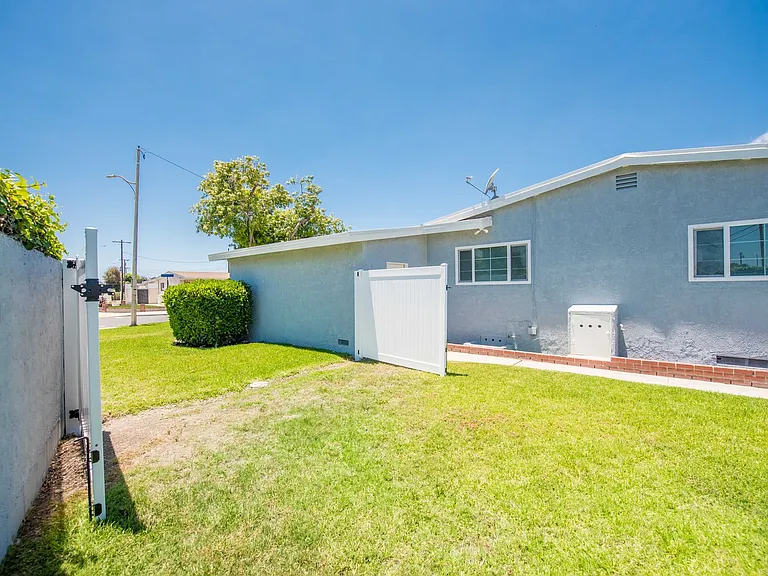 5769 E Oakbrook St — Photo 38