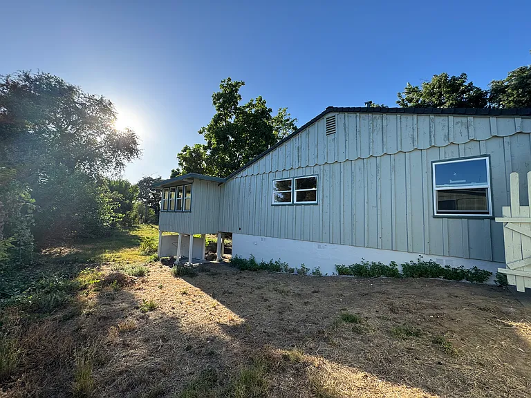 340 Kaer Ave — Photo 12