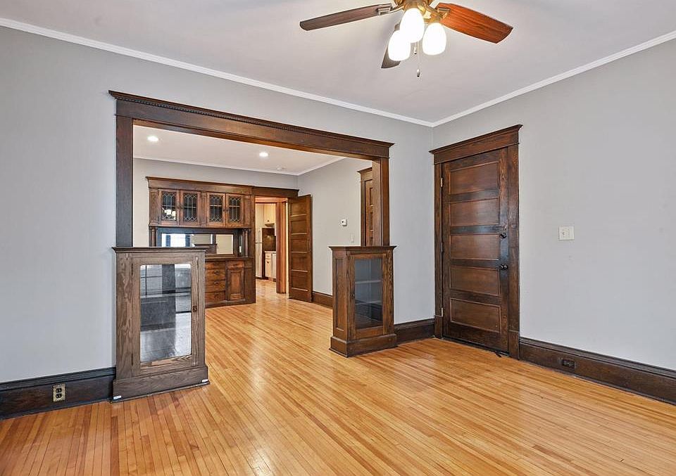 1st image of 3117 Fremont Ave S #3