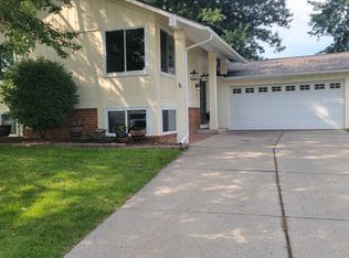 41544 Pineridge Ct, Canton, MI 48187