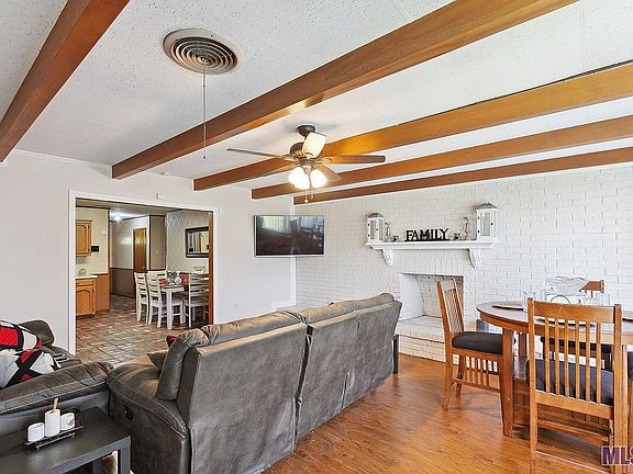 2nd image of 1123 Avenue G