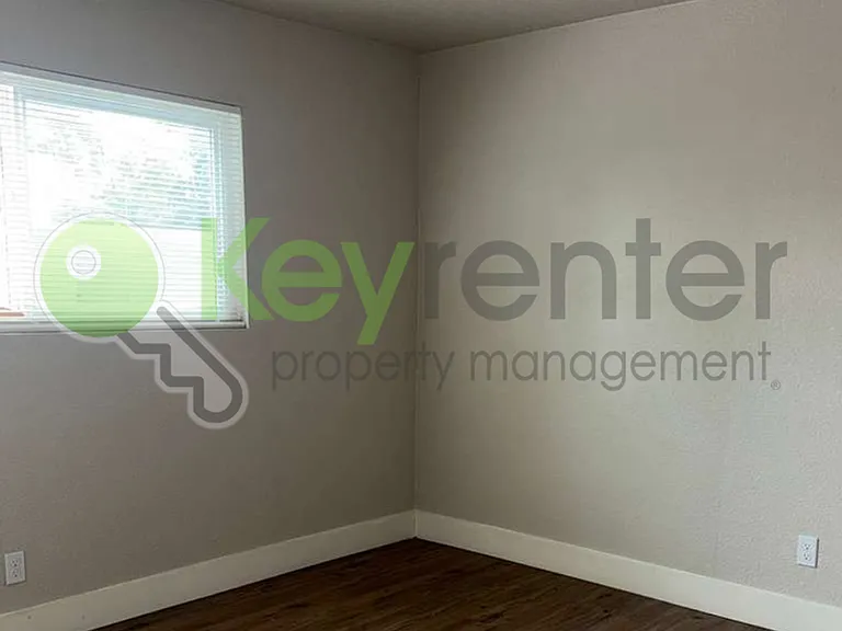 5720 Falconer Way #B — Photo 5
