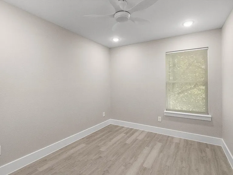 2644 Hutchinson St #2644 — Photo 19