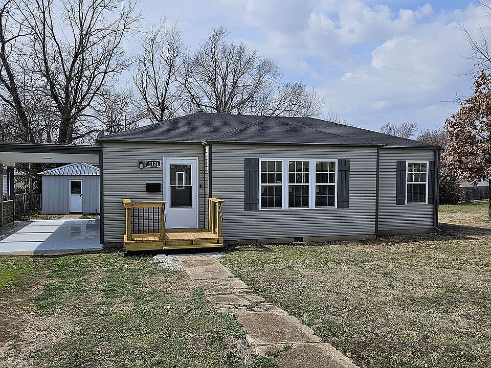 1st image of 1124 Enfield Dr