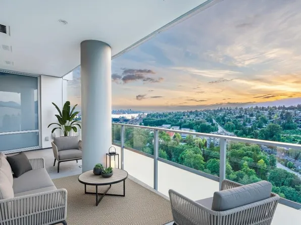 1500 Fern St #3101, North Vancouver, BC V7J 0E6