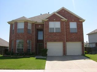 4762 Parkmount Dr, Fort Worth, TX 76137
