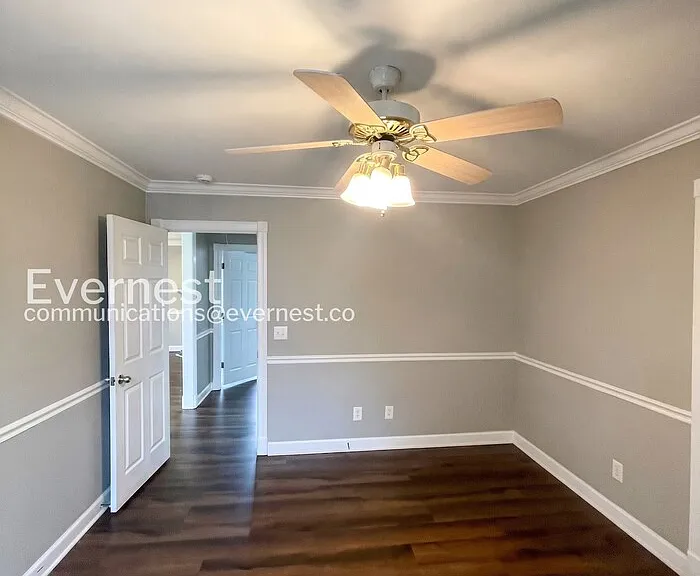 2249 Maplecrest Dr — Photo 11