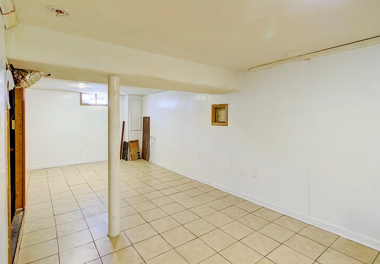 824 Wabank St — Photo 26
