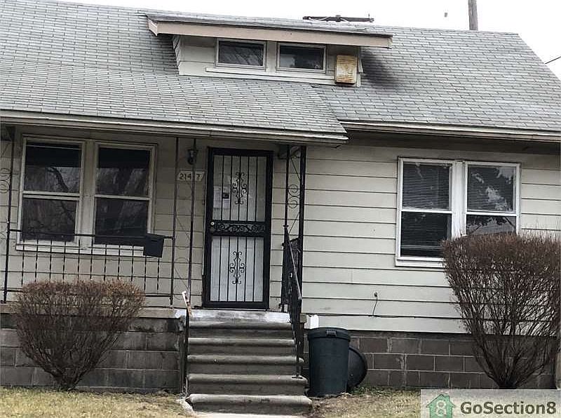 1st image of 21417 Majestic Ave
