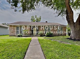 13627 Montaigne Dr, Houston, TX 77065
