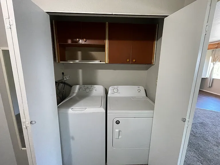 1129 Pleasant Ave — Photo 11