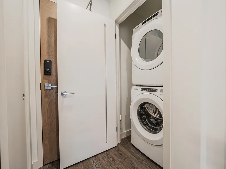 10135 108th St NW — Photo 52