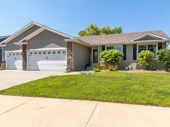 3005 Cedar Ln, Ames, IA 50014