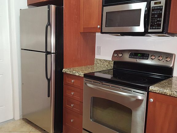 2nd image of 4001 NE 21st Ave APT 201