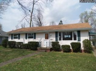 259 4th St SW, Brewster, OH 44613