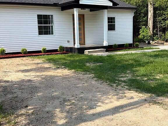 3rd image of 607 Dupree St