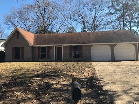 1st image of 616 Cedar Springs Dr
