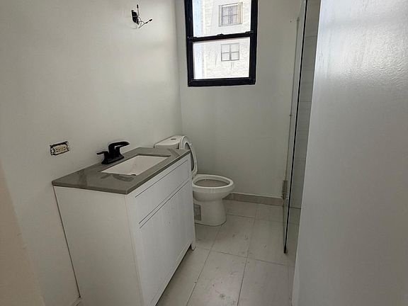 4th image of 2306 Calle Laurel #6E