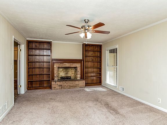 3rd image of 2528 Amalfi Dr