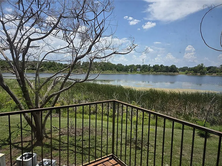 4326 Aqua Vista Dr #10-E — Photo 11