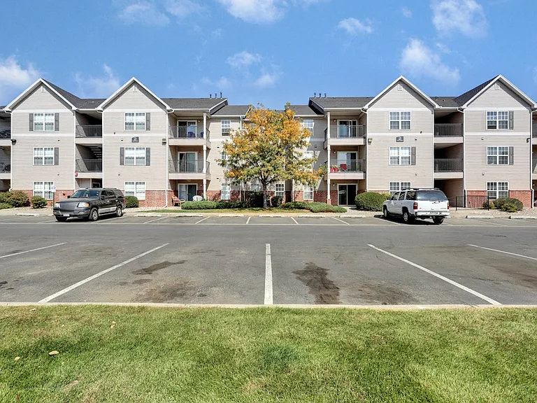 Buffalo Run Apartments — Photo 14