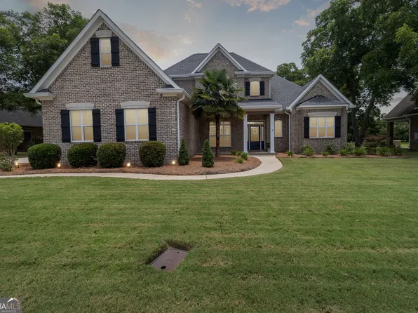 87 Pembroke Point, Centerville, GA 31028