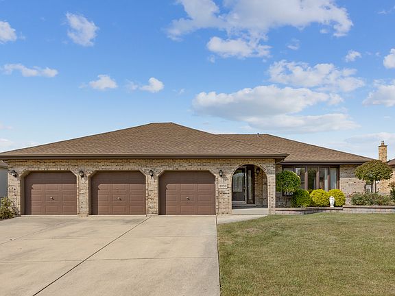 2nd image of 13950 Blackhawk Ln