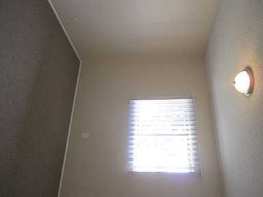 3rd image of 202 E Clifton Ave APT 2