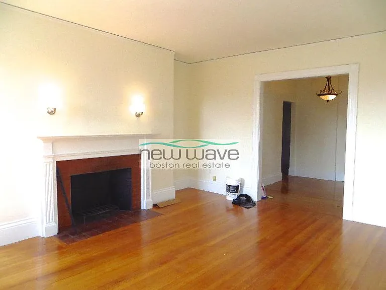 503 Beacon St #14 — Photo 9