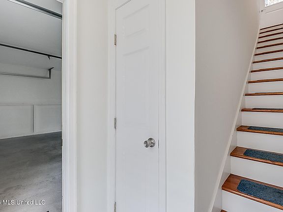 5th image of 707 W Beach Blvd #707