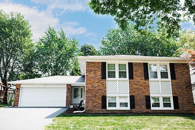 1st image of 945 Arkansas Dr