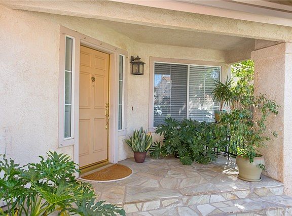 4th image of 24028 Chatenay Ln