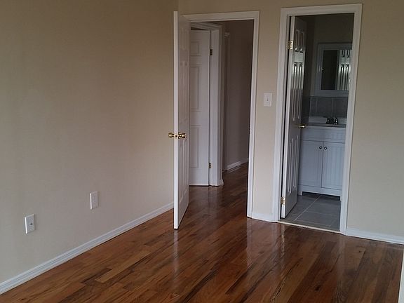 4th image of 10439 164th St