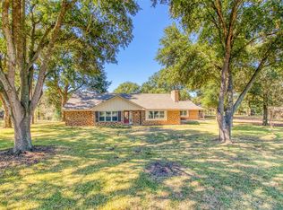 34111 Douglas Rd, Hempstead, TX 77445