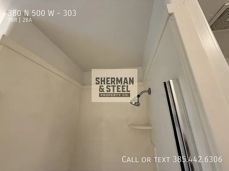 380 N 500 W #303 — Photo 28