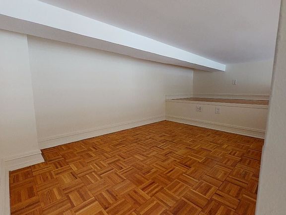 4th image of 1 Astor Pl APT 4J