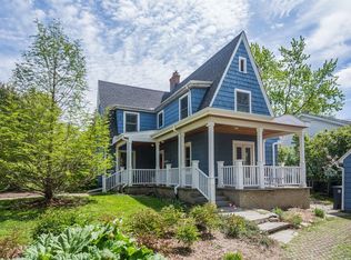 2907 Lakeview Dr, Ann Arbor, MI 48103
