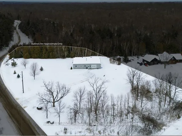 555 Douglas Rd, Centre Hastings, ON K0K 2K0