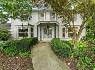 2596 Covington Pl, Bloomfield Hills, MI 48301