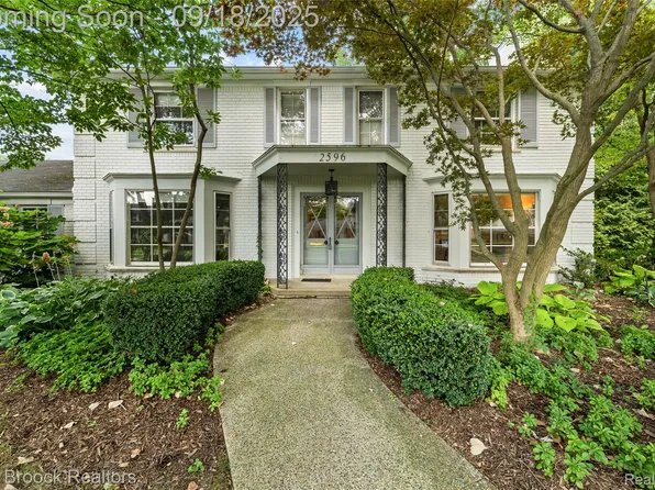 2596 Covington Pl, Bloomfield Hills, MI 48301