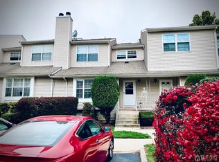 147 Carson Ct, Somerset, NJ 08873