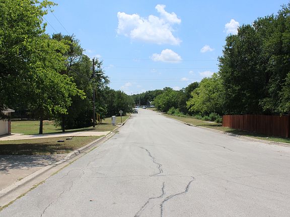 5th image of 153 Oak River Dr