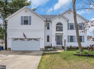 282 Mermaid Dr, Manahawkin, NJ 08050