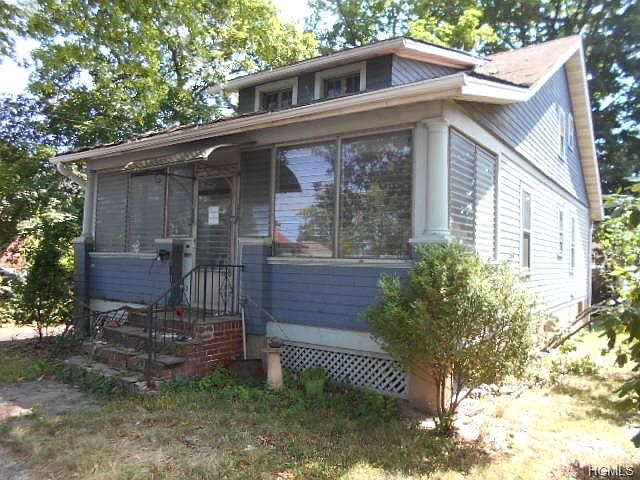 1st image of 10 McDowell Pl