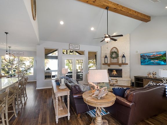 4th image of 1105 Marine Circle