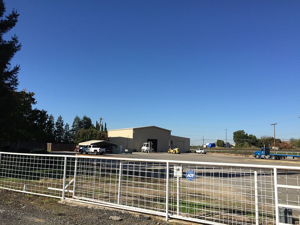 overview w/30' Truck Scale