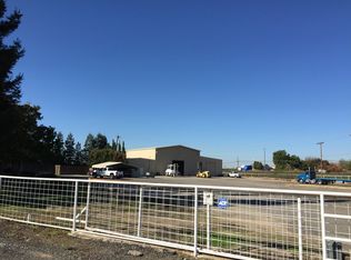 10531 Crackerbox Rd, Oakdale, CA 95361