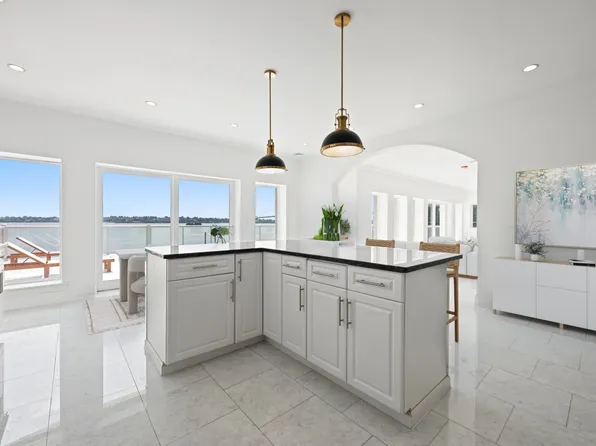 4 Angelas Place image 8 of 63